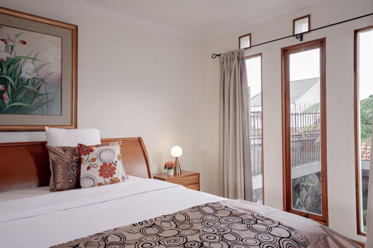 Pasteur Beautiful Luxury Home Bandung Eksteriør billede
